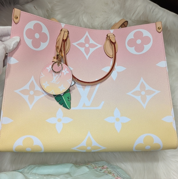 SOLD OUT🎉 Louis Vuitton OTG GM Pink/Yellow New in Box w/ QR Code and reciept - Picture 16 of 16